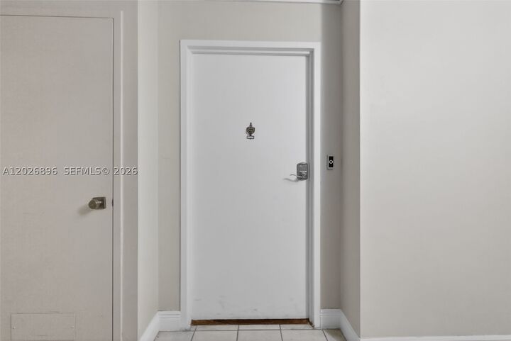 Property Photo: 7135 Collins Ave 1124 FL 33141