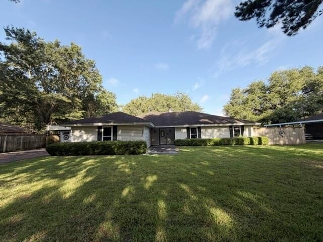 Property Photo:  1850 Avalon St  TX 77707 