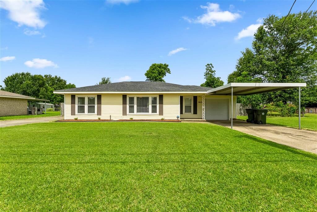 Property Photo: 3810 Harvard Street LA 70607
