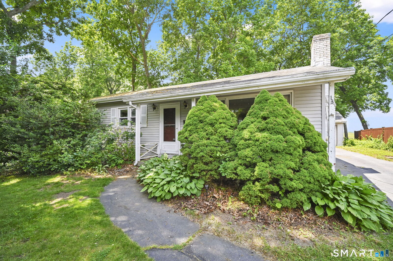 Property Photo:  13 Briarwood Drive  CT 06475 