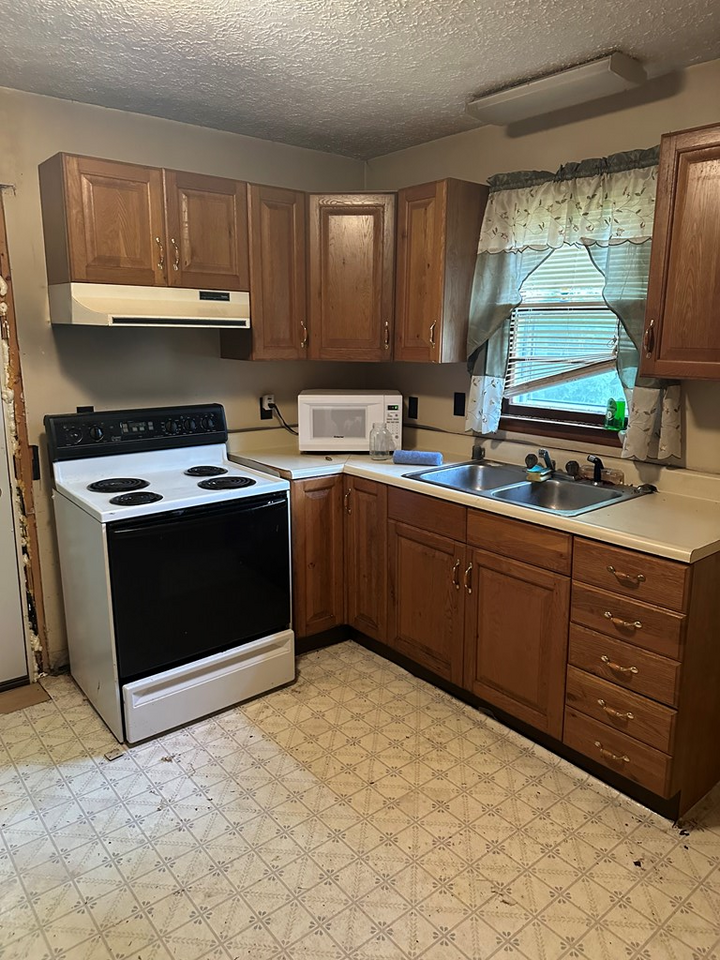 Property Photo: 252 Pleasant Hill Road OH 45690