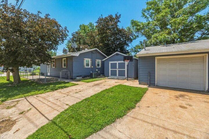 Property Photo: 3100 9th Avenue IA 51501