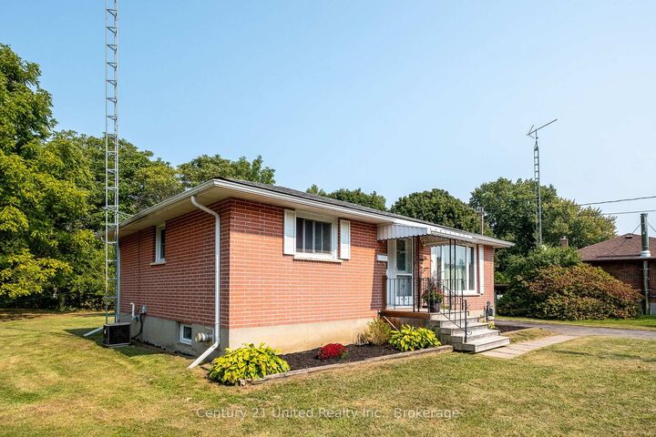 Property Photo: 224 Nickerson Drive ON K9A 1A5