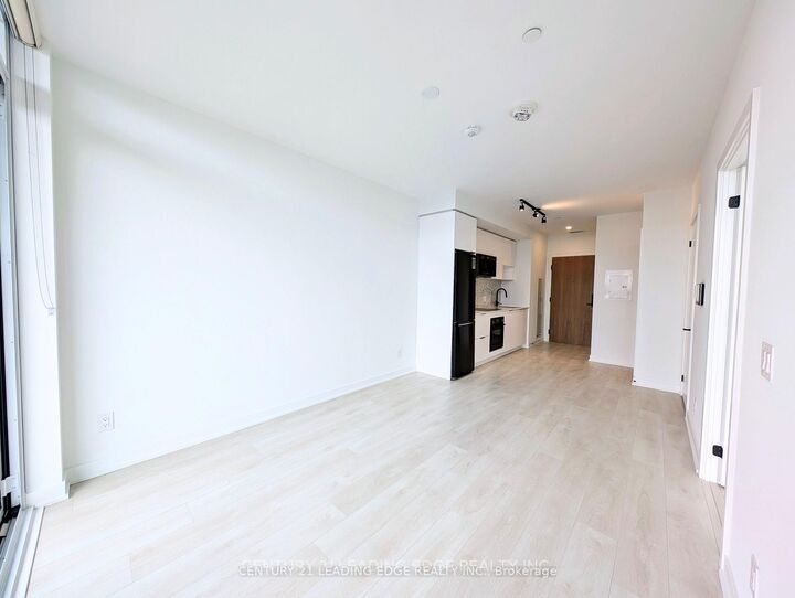 Property Photo:  5 Defries Street 3109  ON M5A 0W7 
