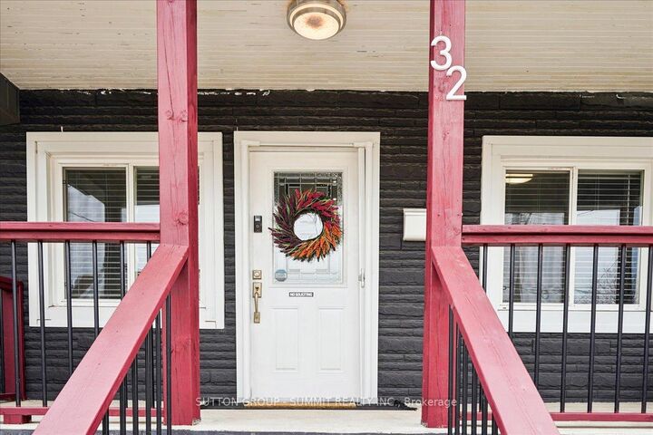 Property Photo: 32 Allan Avenue ON L8H 2C9