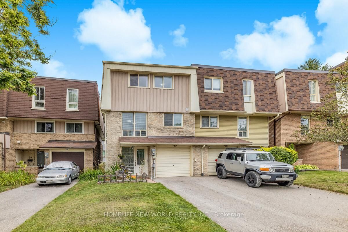 Property Photo: 61 Poplar Crescent ON L4G 3M4