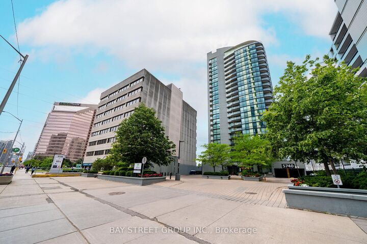 Property Photo: 5740 Yonge Street 2009 ON M2M 3T3