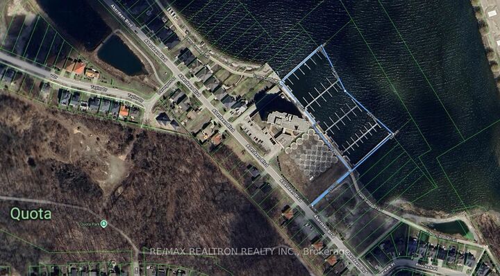 Property Photo: 725 Aberdeen Boulevard 57 ON L4R 5P3