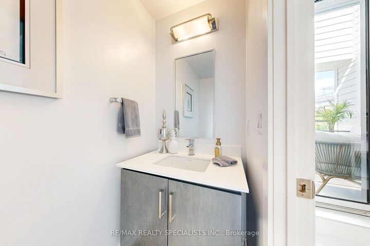 233 Broward Way 10 — photo 1