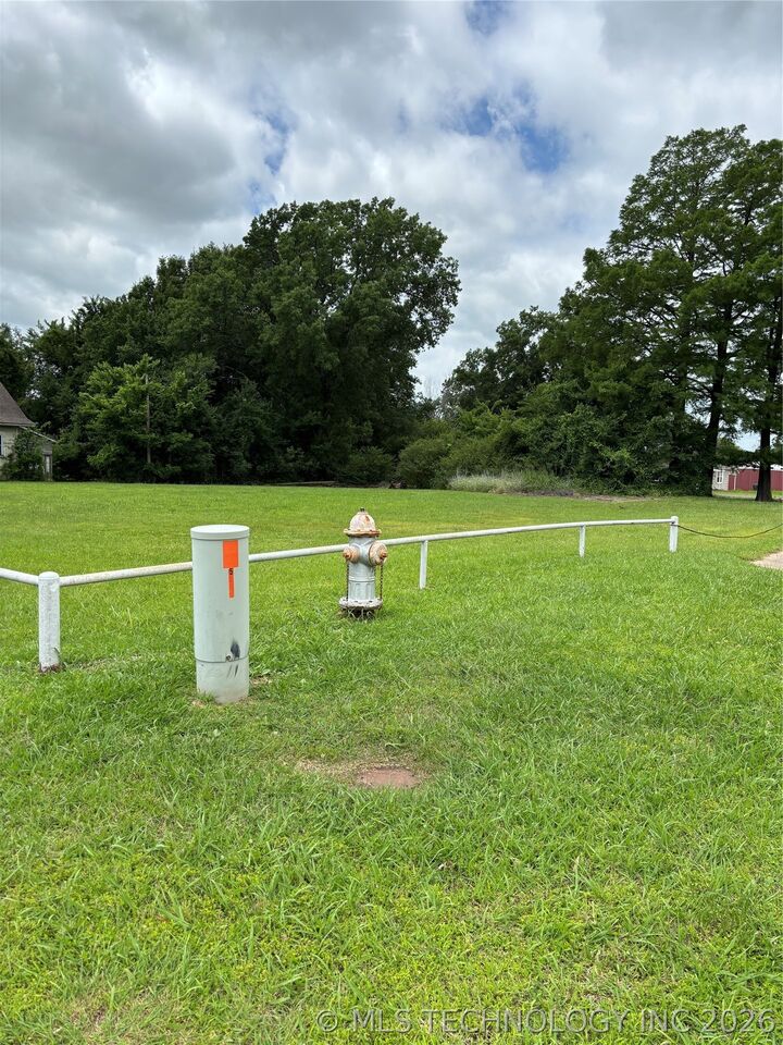 Property Photo:  5201 W Okmulgee Street  OK 74401 