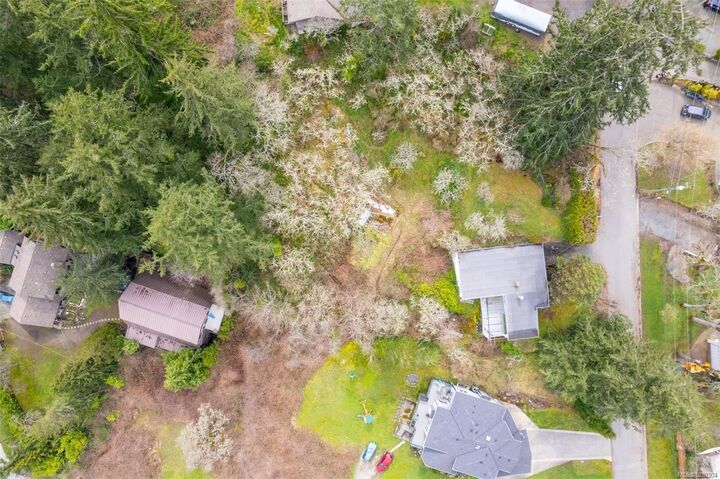 Property Photo:  3961 Helen Rd  BC V8Z 5C5 