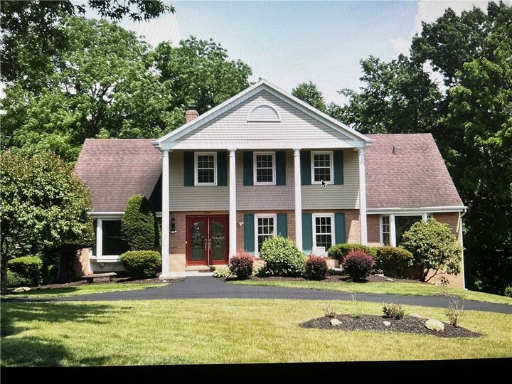 Property Photo:  1733 Hathaway Ln  PA 15241 