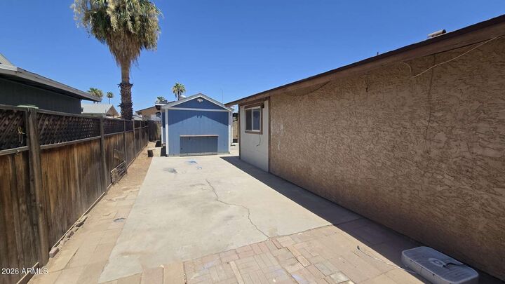 Property Photo:  604 W Emelita Avenue  AZ 85210 