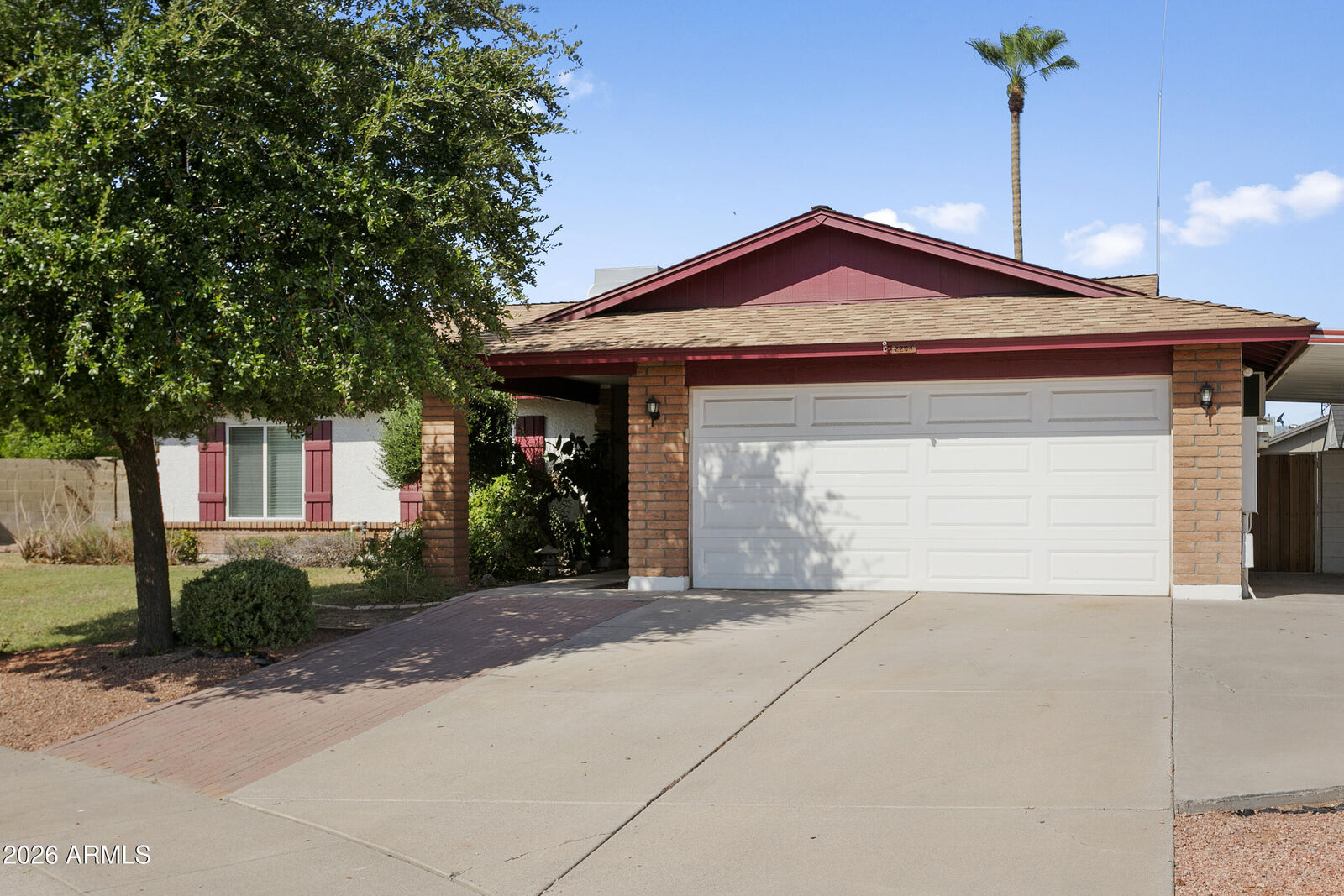 Property Photo: 2204 N Santa Anna Court AZ 85224