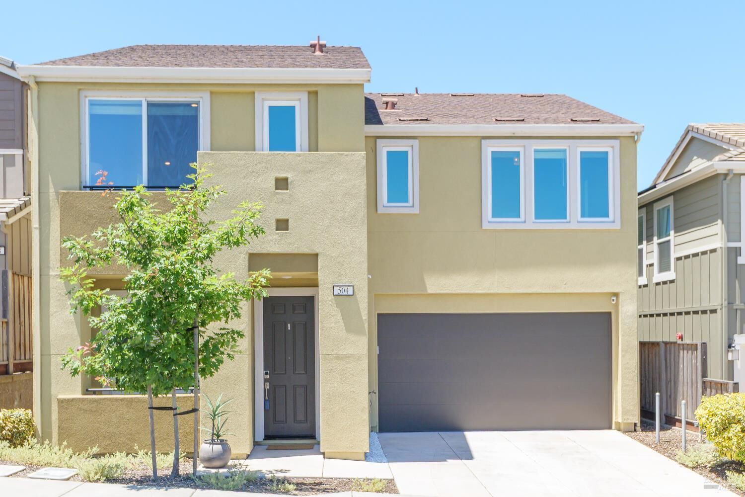 Property Photo:  504 Ruby Street  CA 94952 