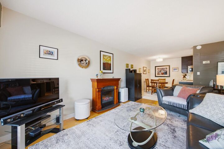 123 E 19th Street 101 — photo 1