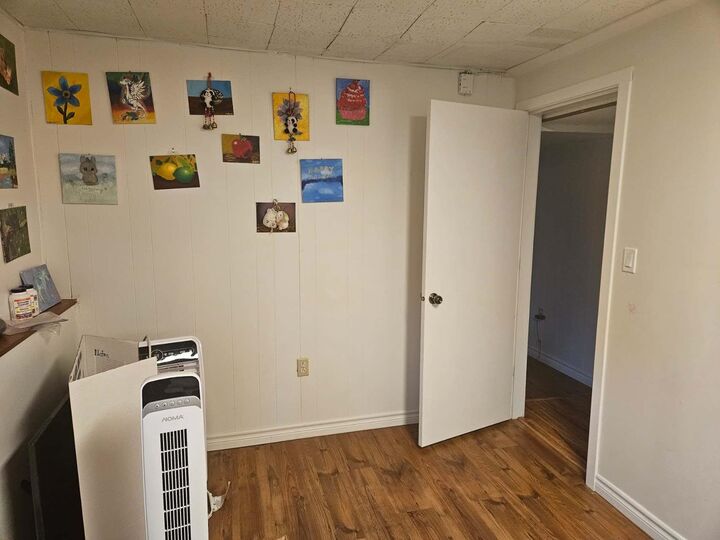 Property Photo:  1961 Quinton Avenue  BC V3J 3K4 
