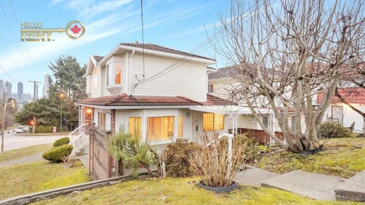 Property Photo:  3288 E 5th Avenue  BC V5M 1P3 
