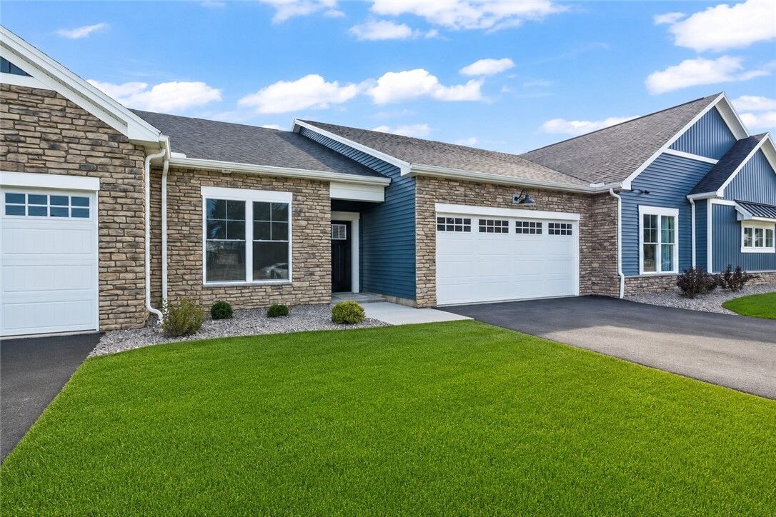 Property Photo:  105 Cedarway Circle 411  NY 14580 