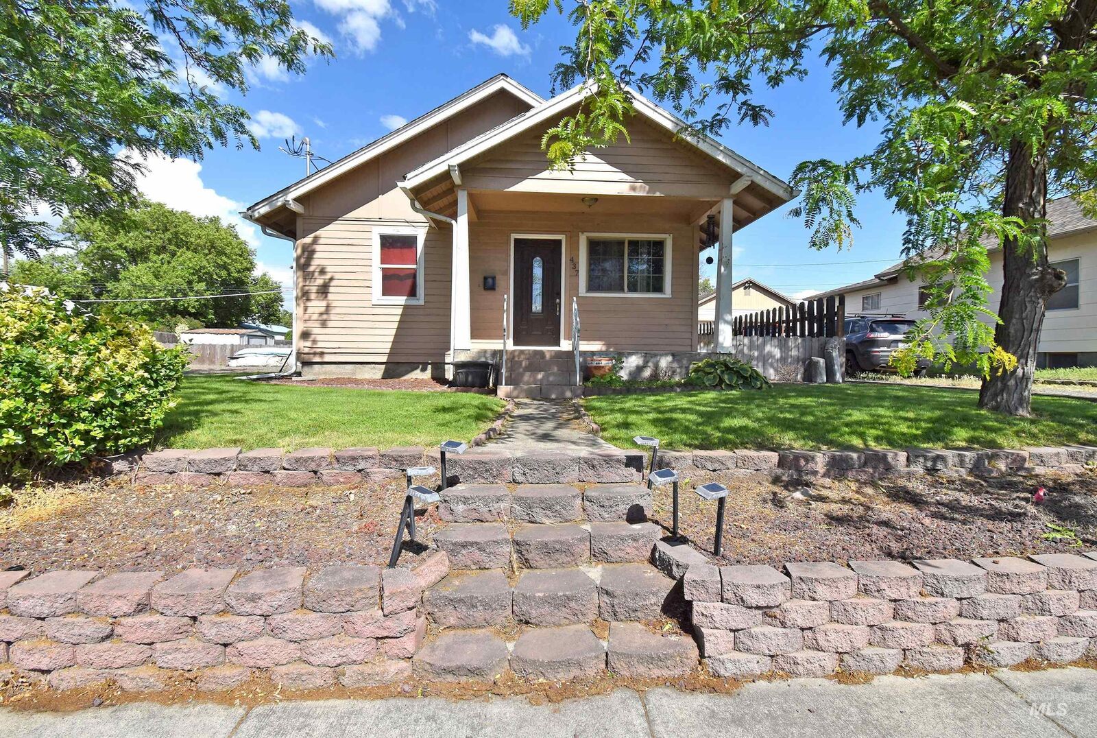 Property Photo: 437 12th Street WA 99403