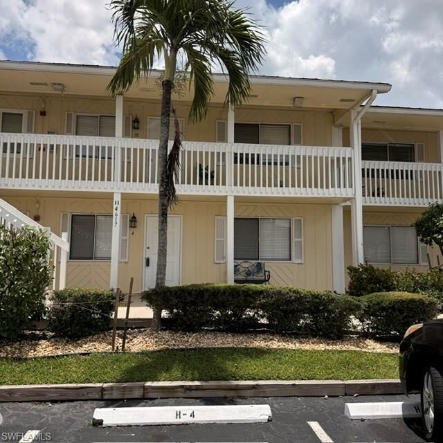 Property Photo: 4617 Bayshore Dr H4 FL 34112
