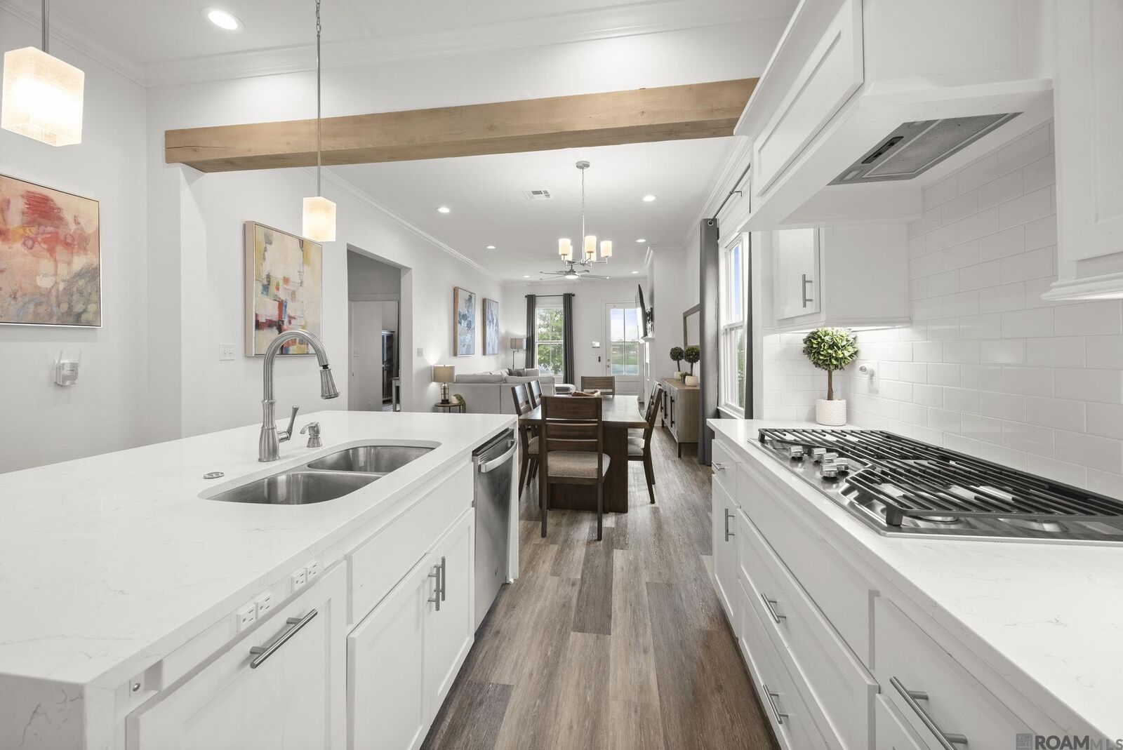 Property Photo: 13925 Appleby Way LA 70817