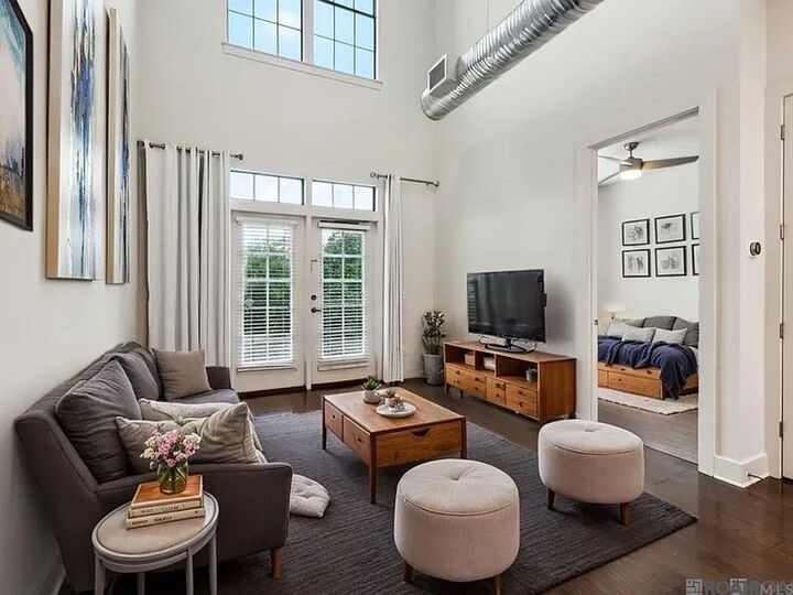 Property Photo:  333 E Boyd Dr #16  LA 70808 