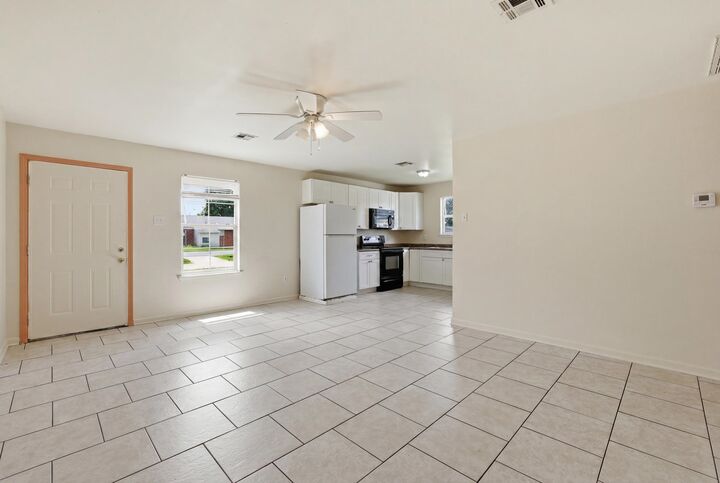 Property Photo: 614 Barbier Avenue LA 70301