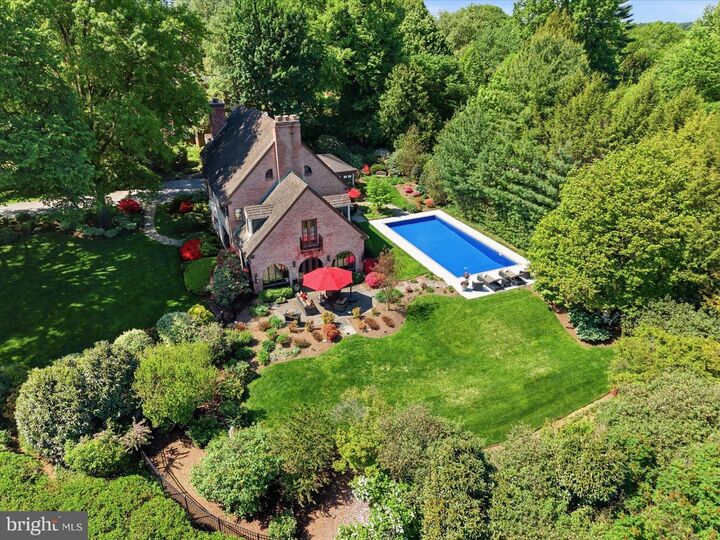 Property Photo: 158 Wilson Drive PA 17603