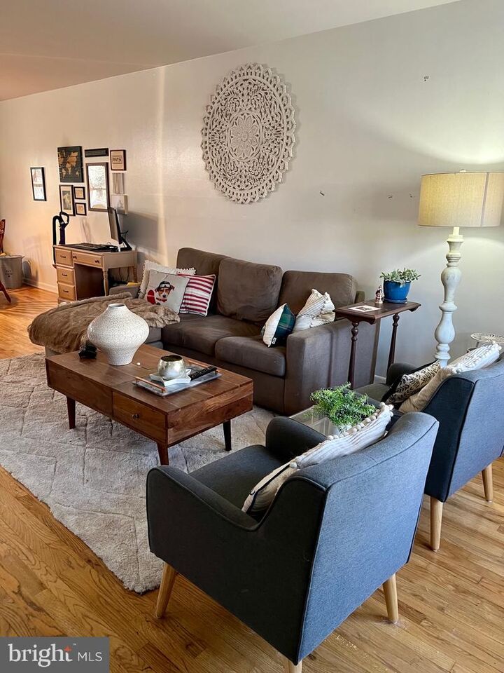 Property Photo:  439 15th Street NE  DC 20002 