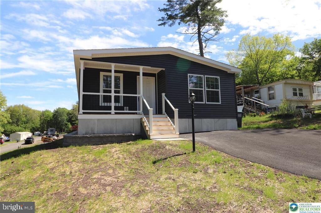 Property Photo: 5020 Old Timber Road PA 18360