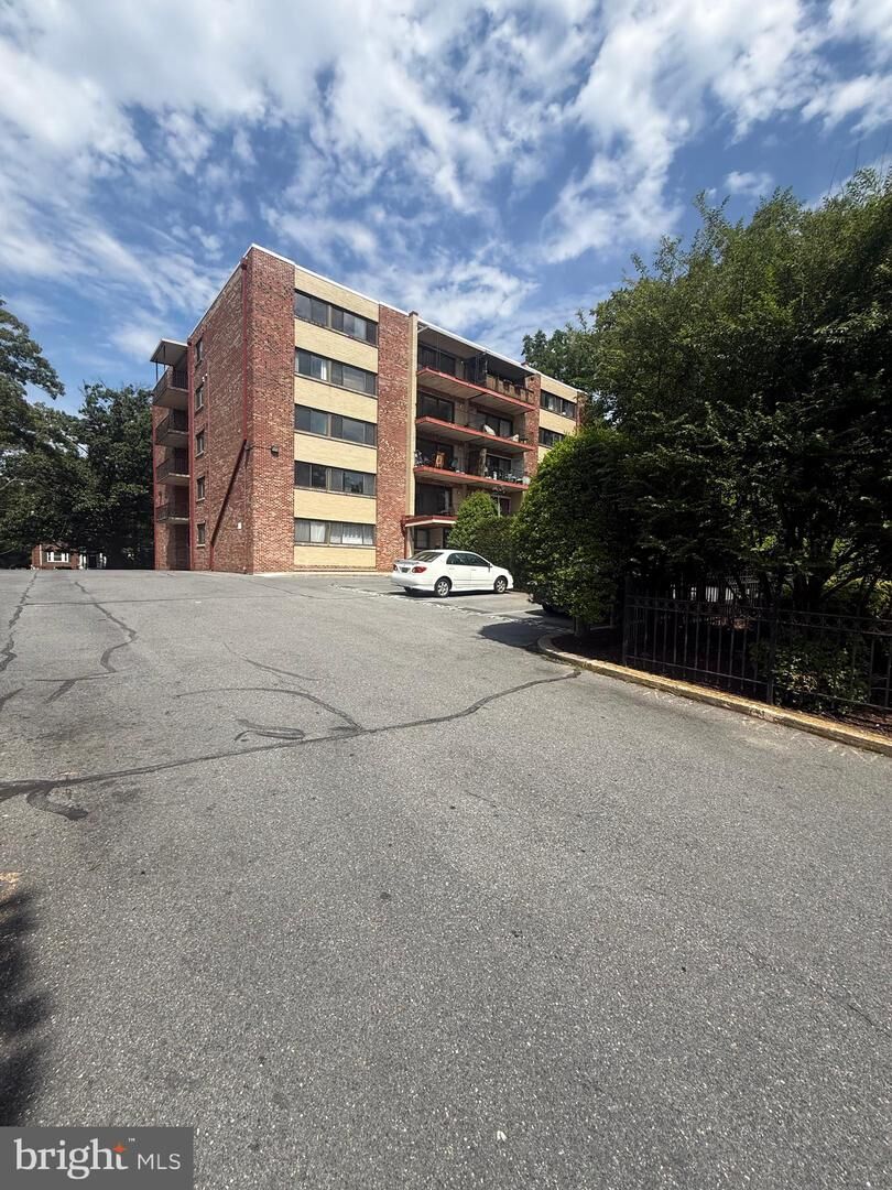 Property Photo:  8308 Flower Avenue 401  MD 20912 