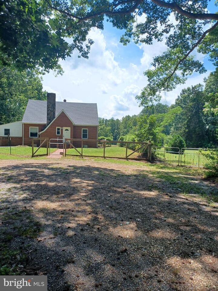 Property Photo:  11200 Jackson Trl W  VA 22553 