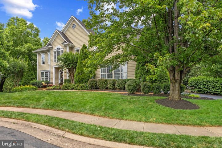 Property Photo:  15006 Ransom Oaks Court  VA 20155 