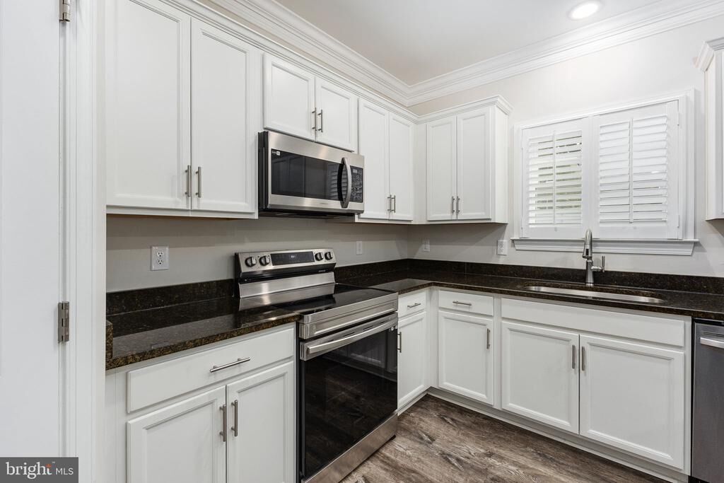 Property Photo: 349 Oak Haven Dr VA 23117