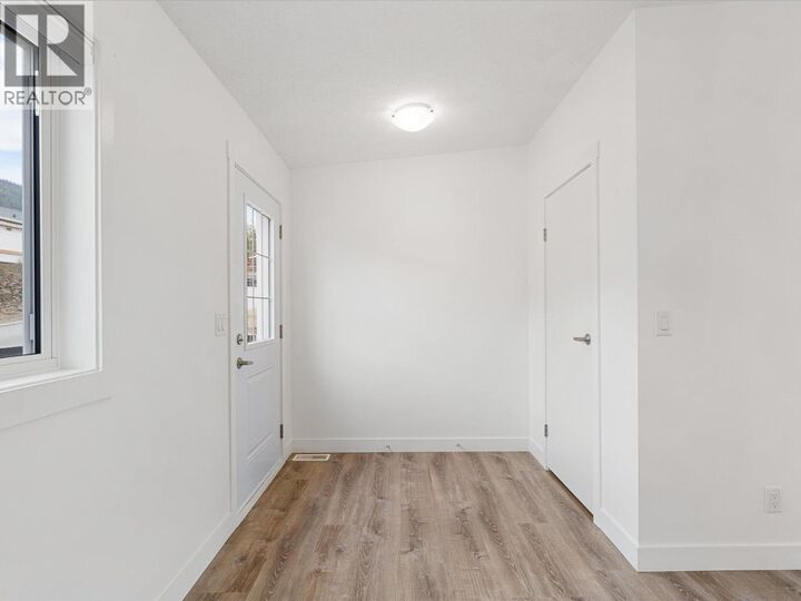 Property Photo:  1750 Lenz Road 102  BC V1Z 3N1 