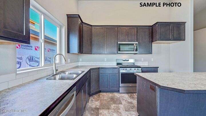 Property Photo:  168 S Treeline St  WA 99001 