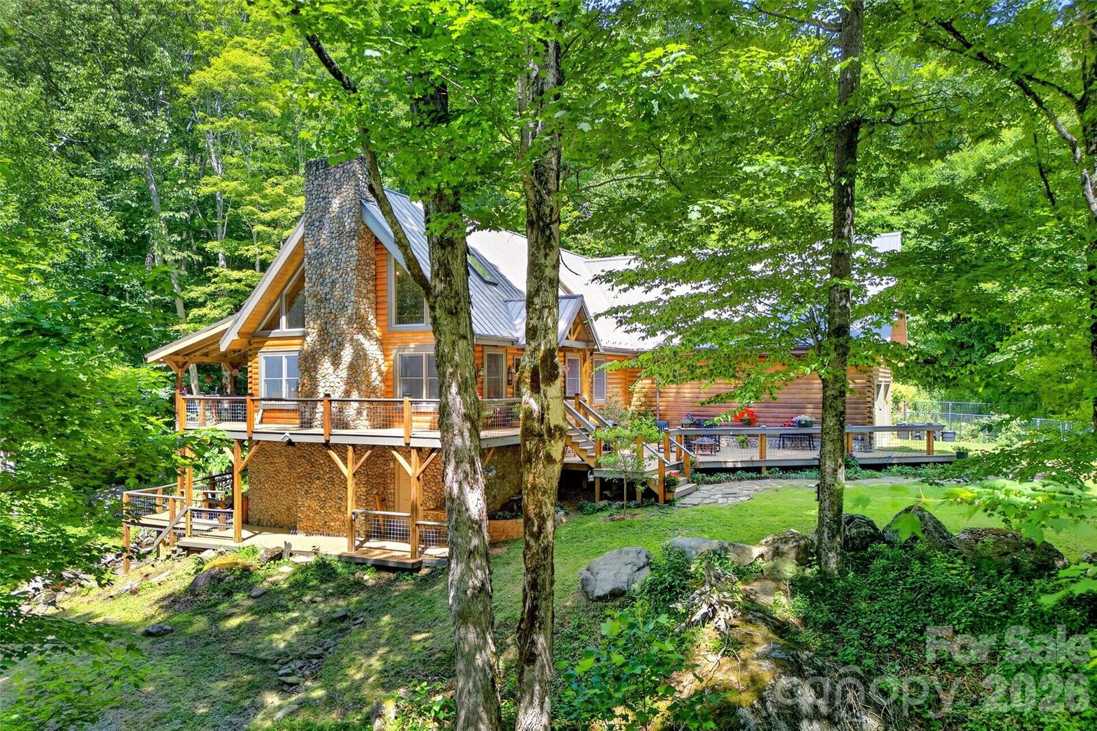 Property Photo: 87 Ali Avenue NC 28705