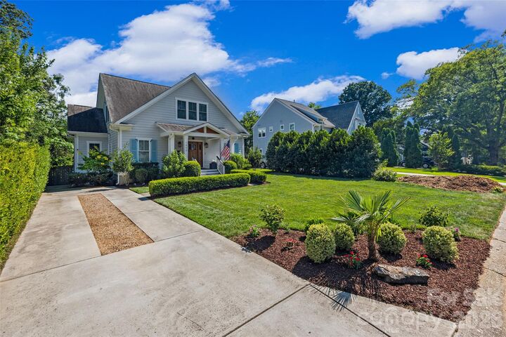 Property Photo:  1408 Cortland Road W  NC 28209 