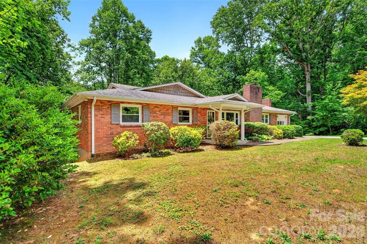 Property Photo:  103 Richard Lane  NC 28711 