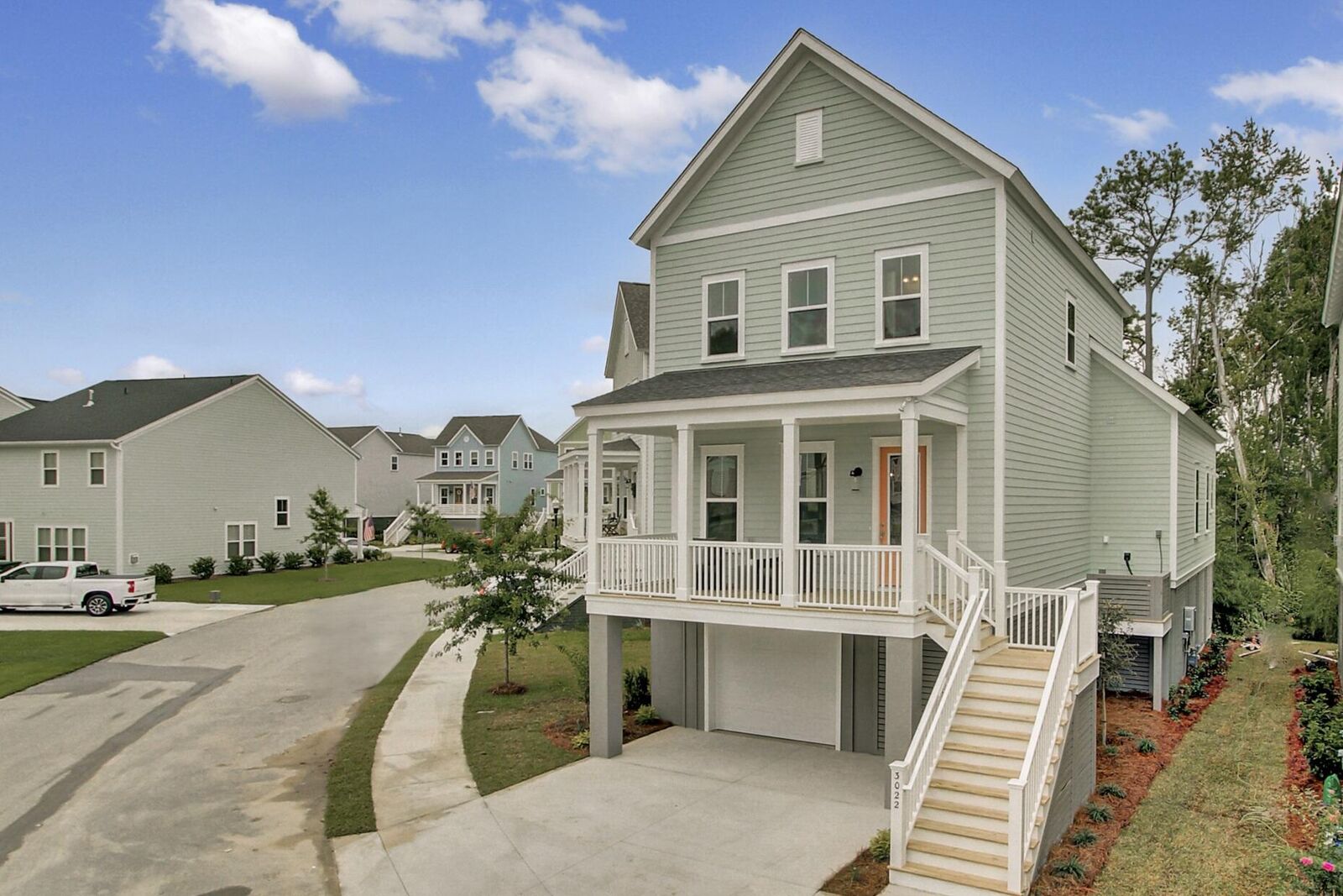 Property Photo:  614 Du Bois Drive  SC 29455 