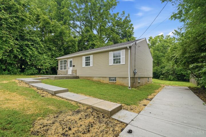 Property Photo:  112 W Leslie Avenue  OH 45215 