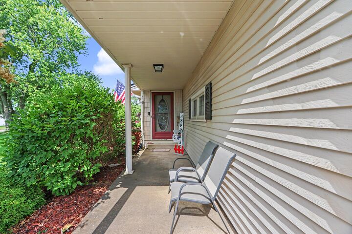 Property Photo: 562 Fuhrer Avenue OH 44904