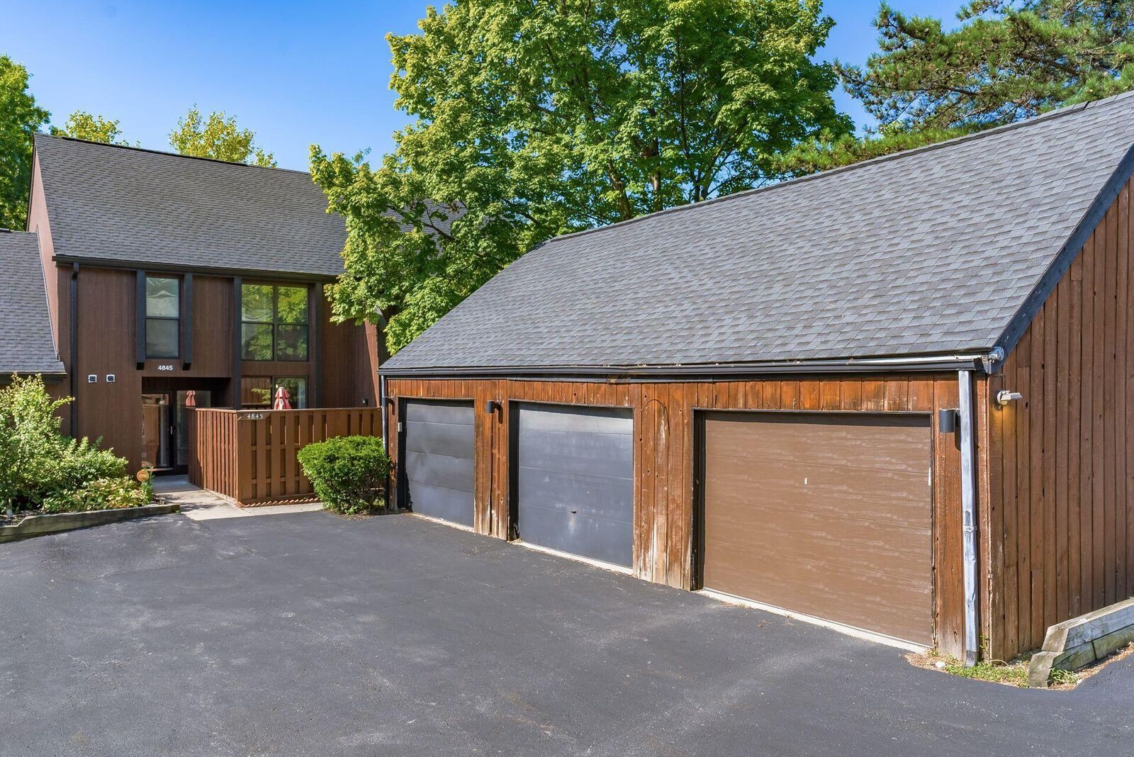 Property Photo:  4845 Smoketalk Lane  OH 43081 