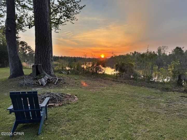 Property Photo: 7574 NW Chattahoochee Circle FL 32321