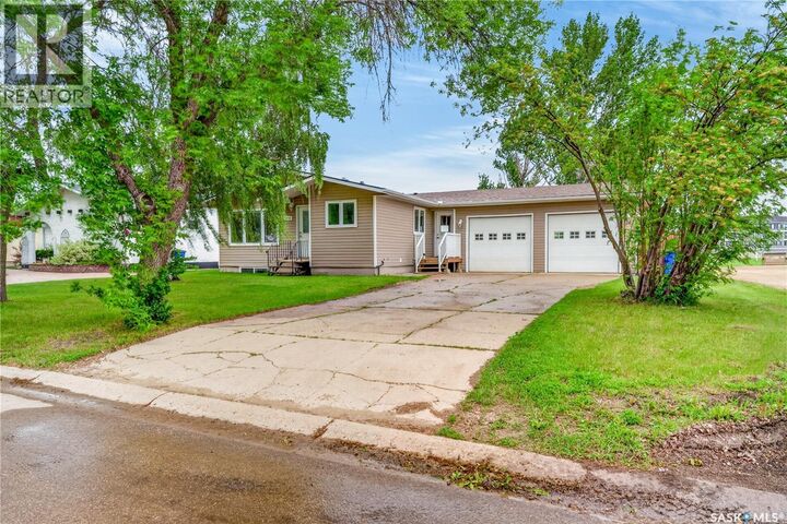 Property Photo:  520 Caribou Crescent  SK S0E 1T0 