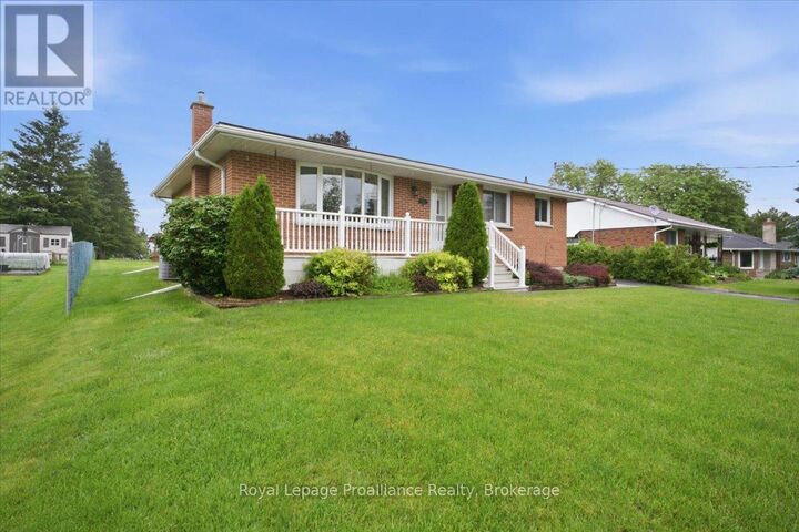 Property Photo:  312 Church Street  ON K0K 3E0 