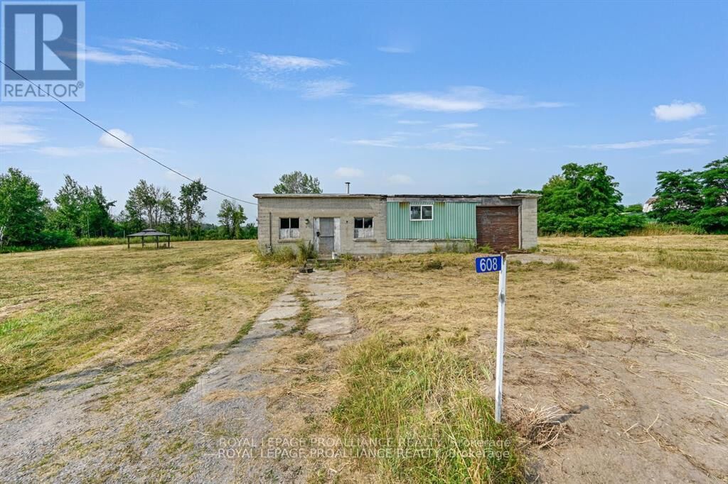 Property Photo:  608 Froom Road  ON K0E 1E0 