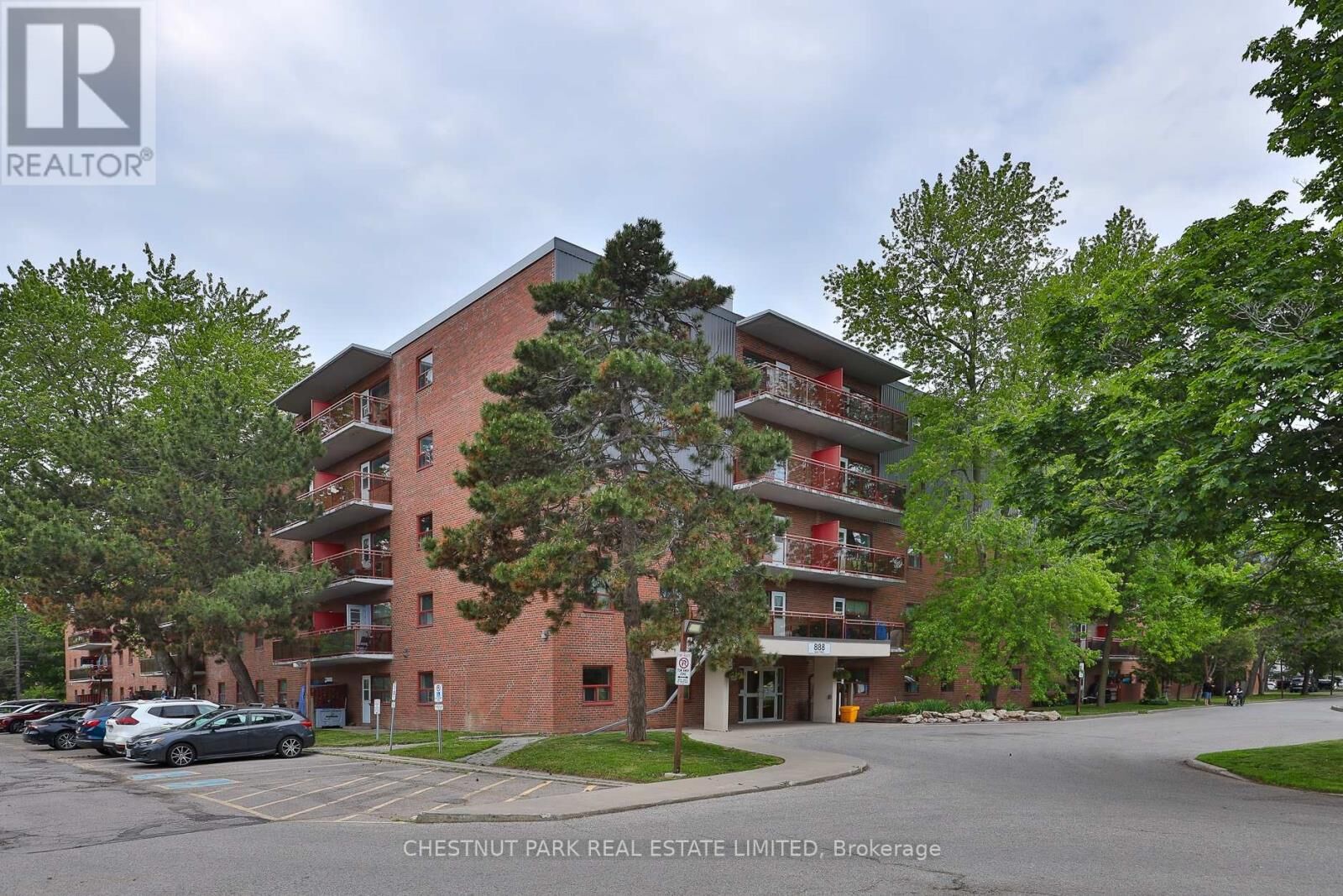 Property Photo:  888 Glen Street 507  ON L1J 5Z4 