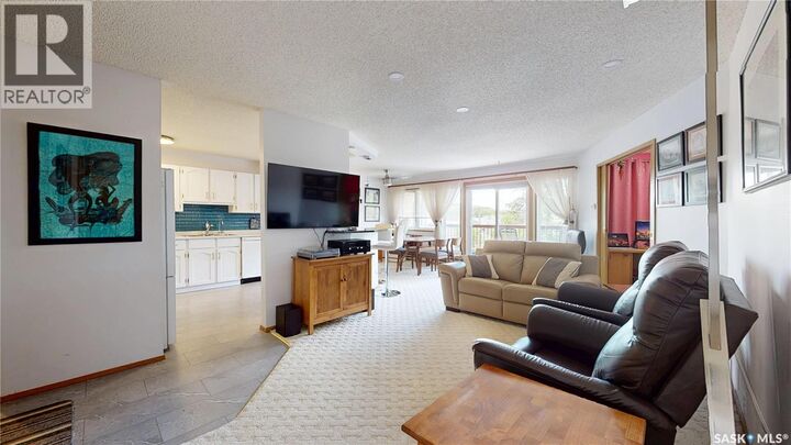 Property Photo:  309 2727 Victoria Avenue  SK S4T 1K4 